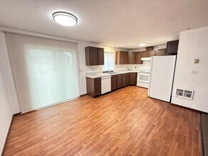 1807 S 7th Ave in Yakima, WA - Building Photo - Building Photo