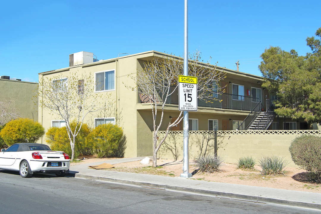 4156 Pennwood Ave in Las Vegas, NV - Building Photo