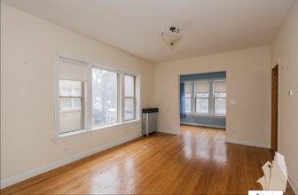 2006 W Leland Ave, Unit 1964-1 in Chicago, IL - Building Photo - Building Photo