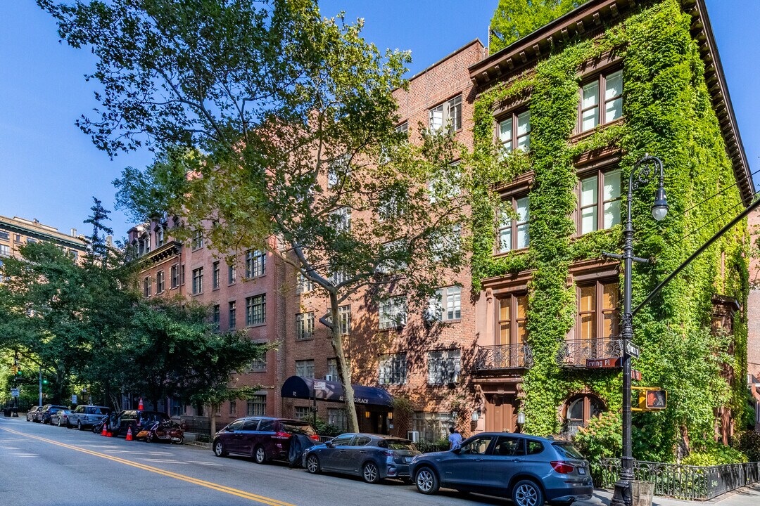 The Carlton in New York, NY - Building Photo