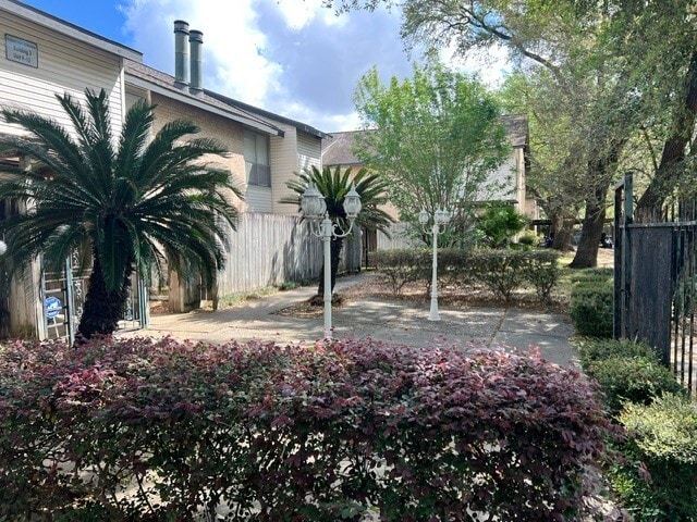 7918 Prestwood Dr in Houston, TX - Building Photo - Building Photo