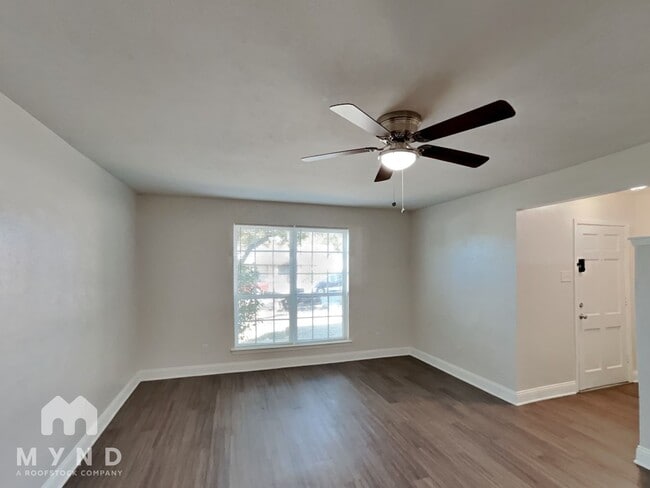 11362 Quail Run St in Dallas, TX - Building Photo - Building Photo