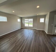 2401 Wildcat Dr in Fitchburg, WI - Building Photo - Building Photo