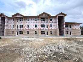 1315 Cedar Ln in Tullahoma, TN - Building Photo