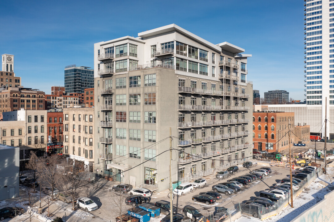 770 Lofts in Chicago, IL - Building Photo