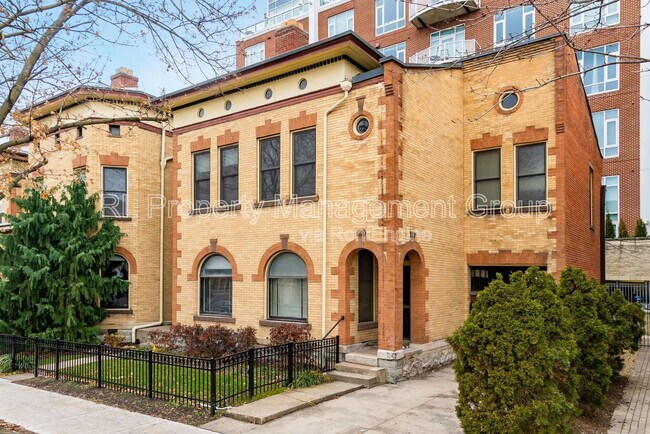 22 W 4th Ave in Columbus, OH - Building Photo - Building Photo