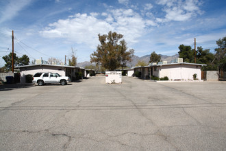 Rosa Park in Tucson, AZ - Foto de edificio - Building Photo