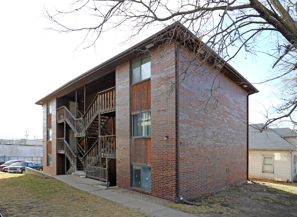 2419 J Street in Lincoln, NE - Building Photo