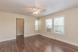 1509 Park Pl Ave-Unit -C in Fort Worth, TX - Building Photo - Building Photo