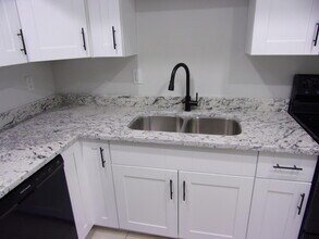 1505 SE Royal Green Cir in Port St. Lucie, FL - Building Photo - Building Photo