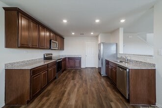 414 Retama Pass in San Antonio, TX - Building Photo - Building Photo