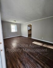 1733 Finchley Dr in Charlotte, NC - Building Photo - Building Photo