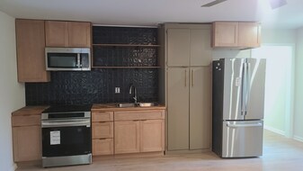 2360 Gaines Mill Rd in Gainesville, GA - Building Photo