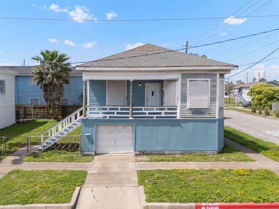 1101 9th St in Galveston, TX - Building Photo