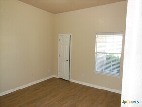 455 Roadrunner Ave in New Braunfels, TX - Building Photo - Building Photo
