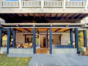 22012 Topanga School Rd in Topanga, CA - Building Photo - Building Photo