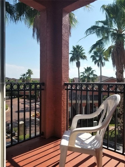 4506 SW 160th Ave, Unit 1138 in Miramar, FL - Foto de edificio - Building Photo