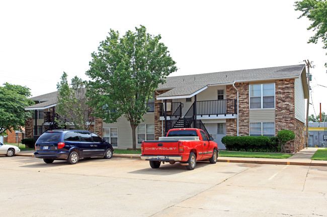 Kingfisher Village Apartments