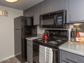 9415 N 99th Ave in Peoria, AZ - Building Photo - Building Photo