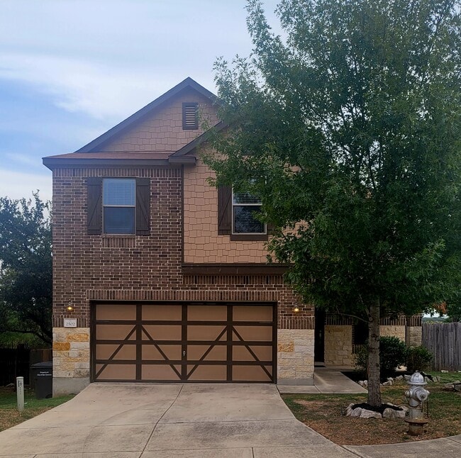 2502 Villa Rufina