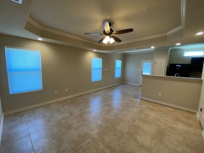 14003 Fratelli Rd in San Antonio, TX - Building Photo - Building Photo