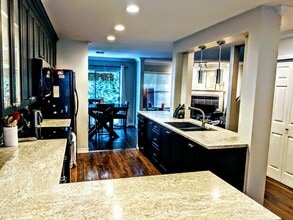 36060-36060 Old Yale Rd in Abbotsford, BC - Building Photo - Building Photo