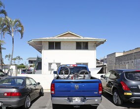 Wailani Gardens Apartments in Waipahu, HI - Building Photo - Building Photo