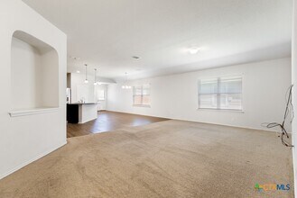 8221 Lazy Brook in San Antonio, TX - Building Photo - Building Photo