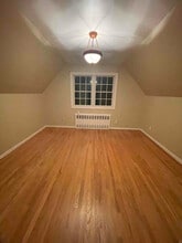36 Elmwood Ave in Staten Island, NY - Building Photo - Building Photo