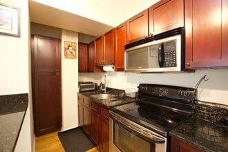 4180 N Marine Dr in Chicago, IL - Building Photo - Building Photo
