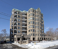 Parkview Terrace in Guelph, ON - Building Photo - Building Photo