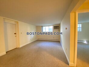 12 Brattle Dr-Unit -4 in Arlington, MA - Building Photo - Building Photo