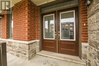 2 Keppel Cir in Brampton, ON - Building Photo - Building Photo