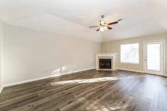 1516 Beringer Dr in Cordova, TN - Building Photo - Building Photo