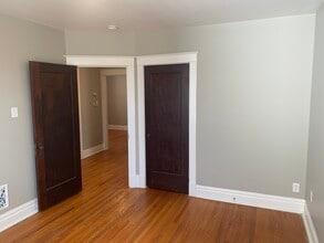 4922 Holly Hills Ave, Unit A (2F) in St. Louis, MO - Building Photo - Building Photo