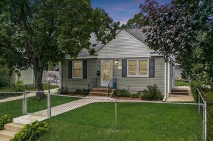 3738 Standish Ave in Minneapolis, MN - Building Photo