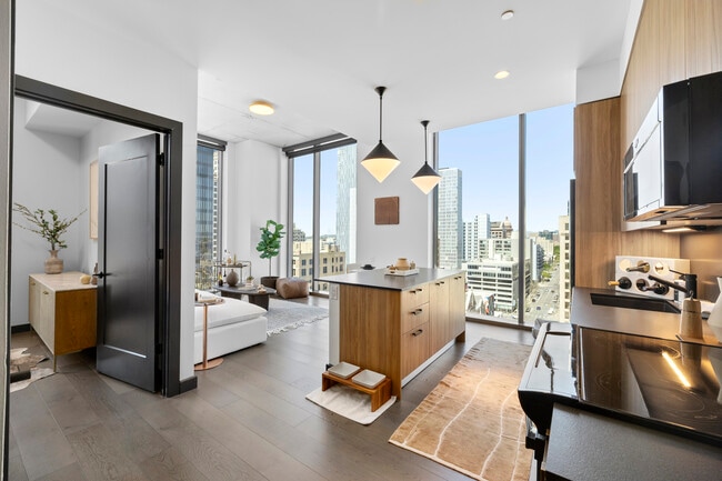 Sienna at the Thompson