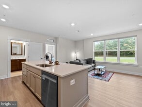 43795 Transit Sq in Ashburn, VA - Building Photo - Building Photo