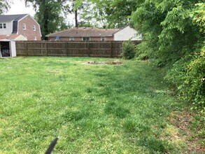 6413 Glenoak Dr in Norfolk, VA - Building Photo - Building Photo