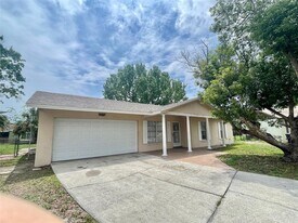 11327 Inwood Ct in Orlando, FL - Building Photo