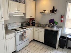 26 Haskell St, Unit 1 in Boston, MA - Foto de edificio - Building Photo