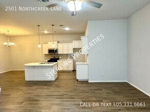 2501 Northcreek Ln in Oklahoma City, OK - Building Photo - Building Photo