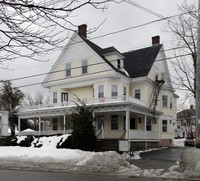 1871 Broad St in Cranston, RI - Foto de edificio - Building Photo