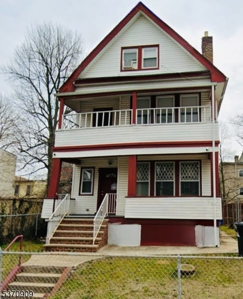 property at 120 N 14th St