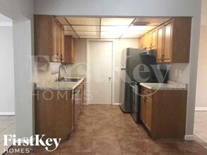 8275 Jacaranda Ave in Seminole, FL - Building Photo - Building Photo
