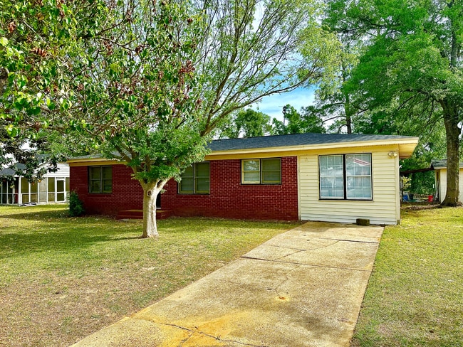 601 Lynn Terrace in Valdosta, GA - Building Photo - Building Photo