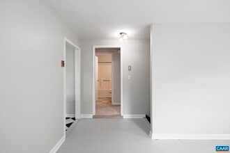 136 Goodman St in Charlottesville, VA - Building Photo - Building Photo