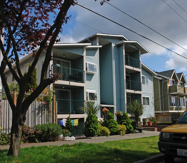 732 N 95th St in Seattle, WA - Foto de edificio - Building Photo