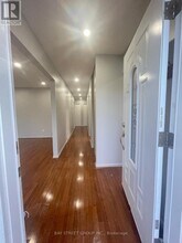 882 Southdown Dr in Oshawa, ON - Building Photo - Building Photo