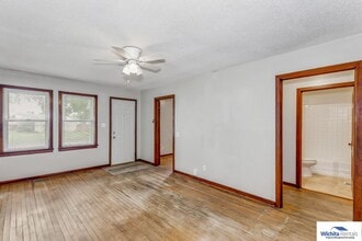 2203 S Santa Fe St in Wichita, KS - Building Photo - Building Photo